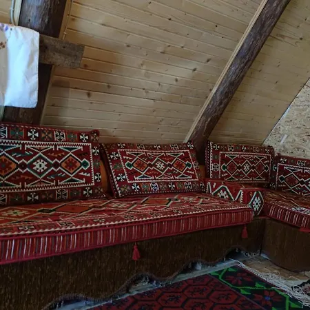 Privatunterkunft Na Krovu Svijeta