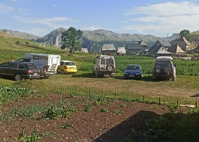 Na Krovu Svijeta 民宿 Gornji Lukomir